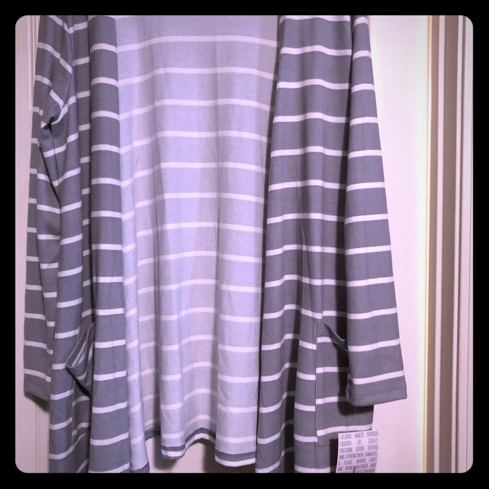 Lularoe Caroline